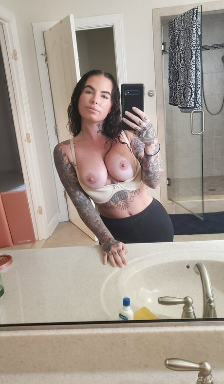 christymack star free photo
