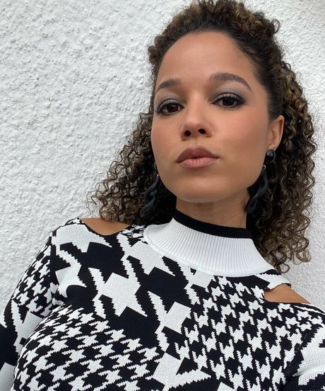 Alisha Wainwright pretty actress gallery