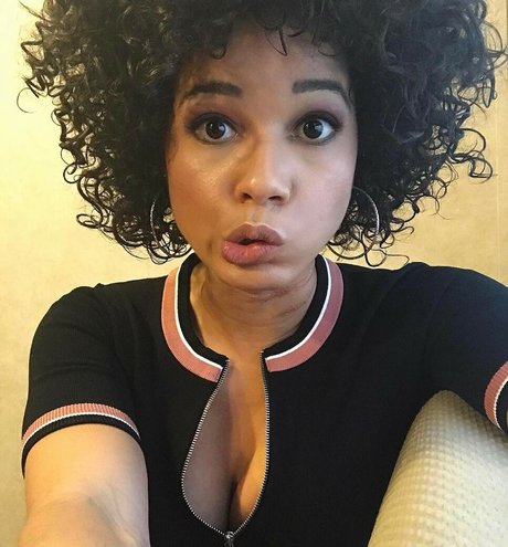 Alisha Wainwright model art image