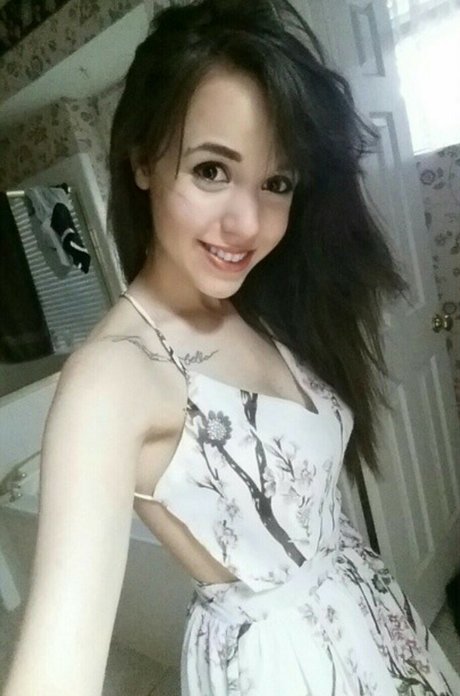 Deernadia high quality model picture