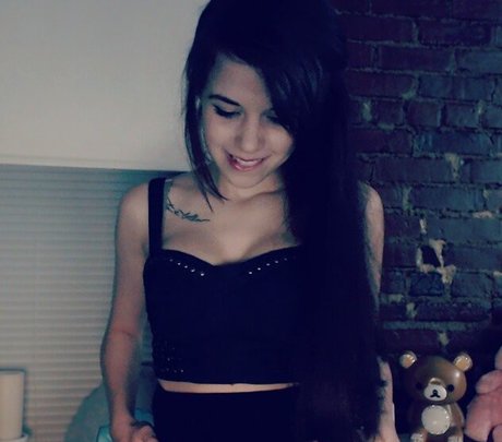 Deernadia art pornstar photo