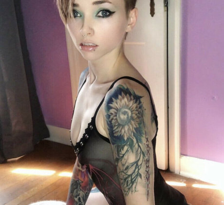 Christena Reckless free model pictures