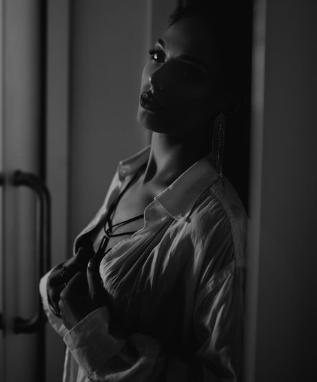 nicolol pornographic star archive