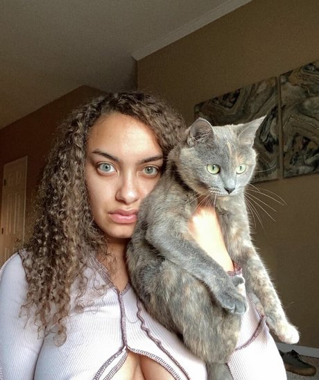 Kennedy Norwood high quality star pictures