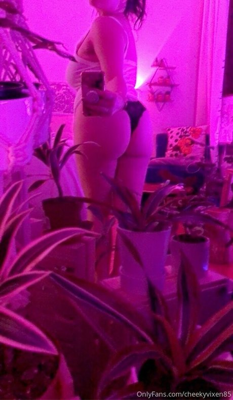 cheekyvixen85 sex pornstar galleries