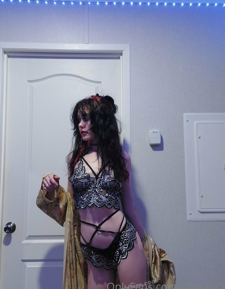 snooball naked star images