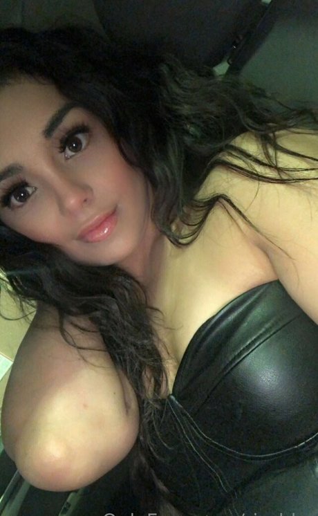 rissbby sexy star image