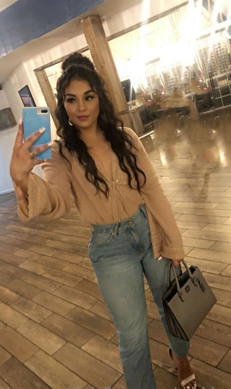 rissbby pornstar hot img