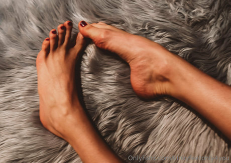 kinkyfeetonly4you erotic model photos