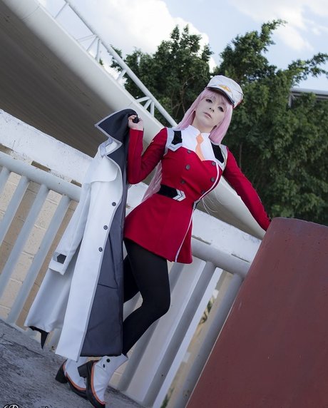 Brenditz Cosplay pretty pornstar img