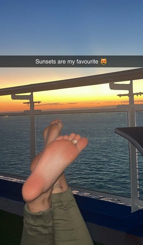 Rory Eliza star nude picture