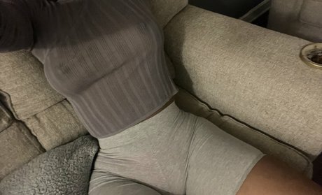 Giginatureee pornstar nude galleries