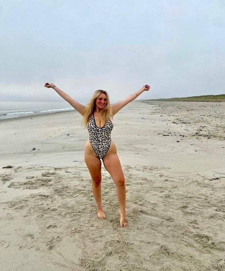 Angelina C hd star photos