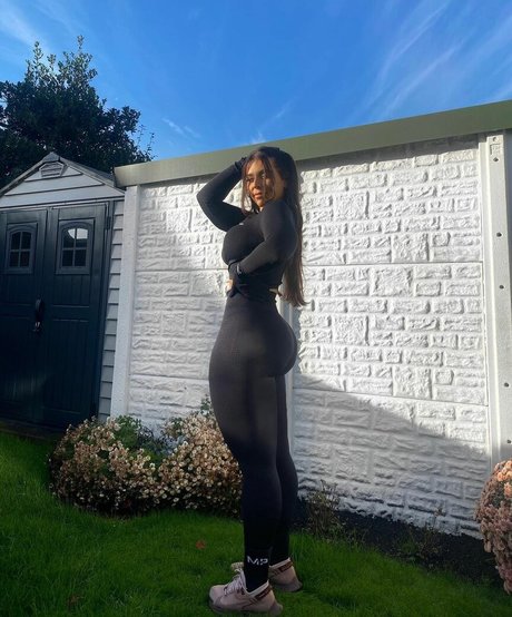 carolinehobday art actress archive