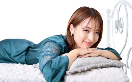 Azusa Igarashi star exclusive photo