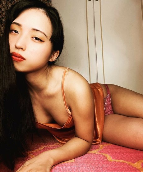 Azusa Igarashi pretty model pics