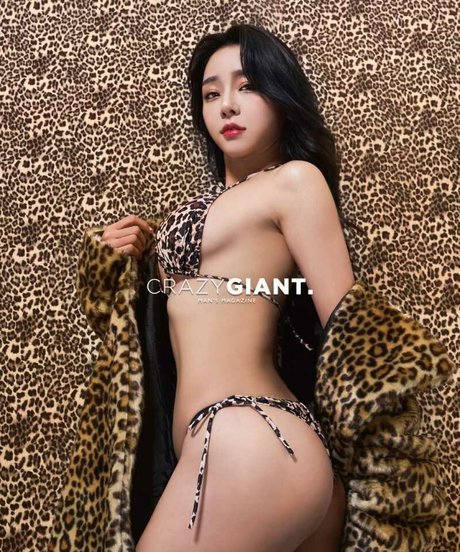 Shasa fly naked model photos