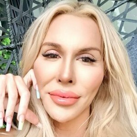 Marissa Minx perfect pornstar photos