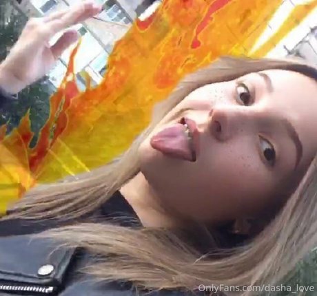 dasha love model high quality images