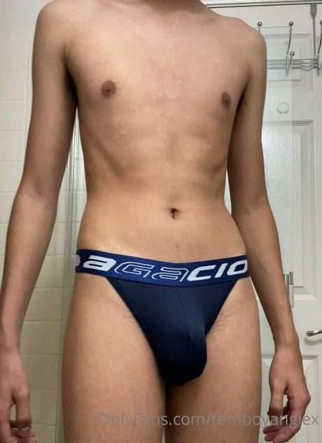 femboyangiesfeet xxx star picture