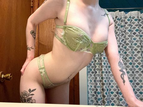 mabelline hd model gallery