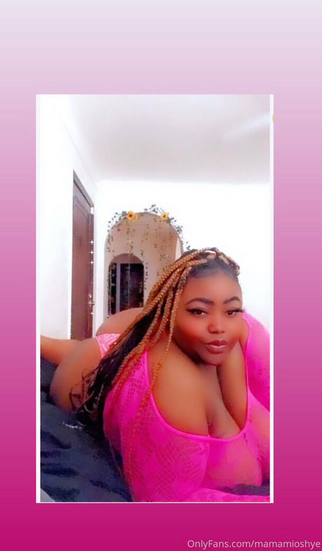 mamamioshye beautiful model picture