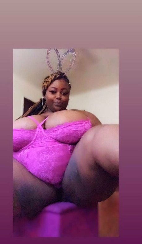 mamamioshye sexy star pics