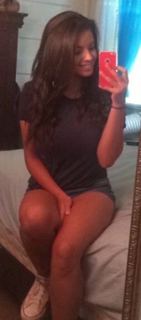 Leslie Sanchez sexy pornstar images