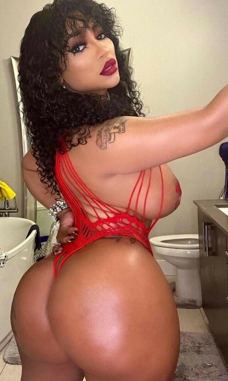 Irene The Dream porn actress galleries