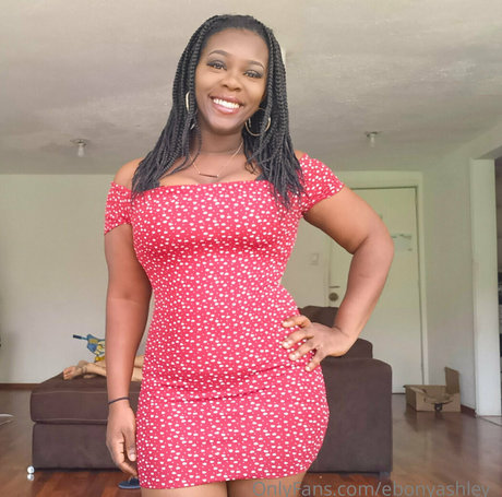 ebonyashley_ nudes model img