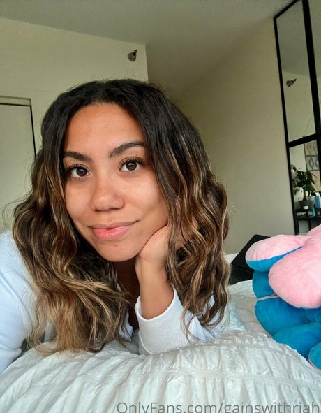 gainswithriah hd pornstar photo