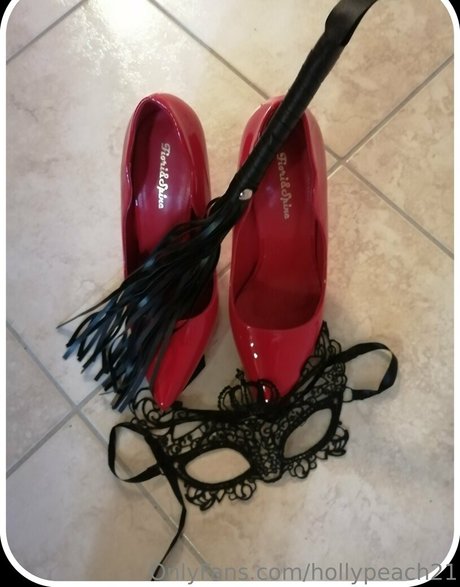 hollypeach21 free actress images