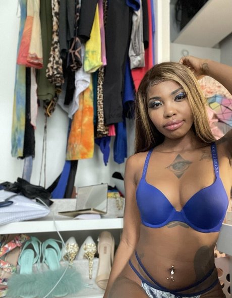 niiathefreak model pretty pics