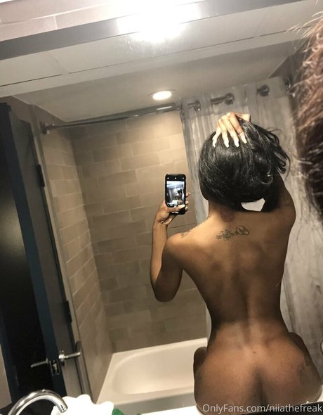 niiathefreak star pretty photos