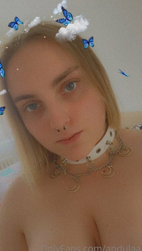 andulaa nudes model pic