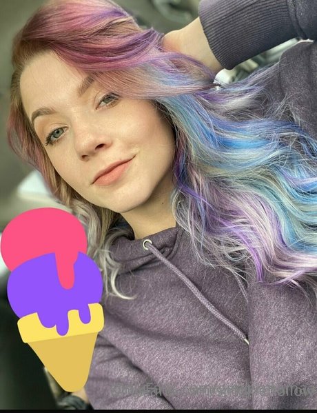 smokiehollow model image