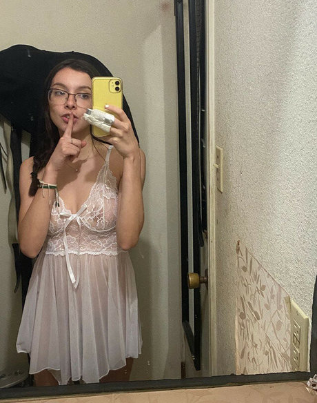 Sunflower ASMR model nudes image