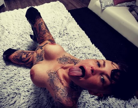 Merry4Fun star nudes gallery