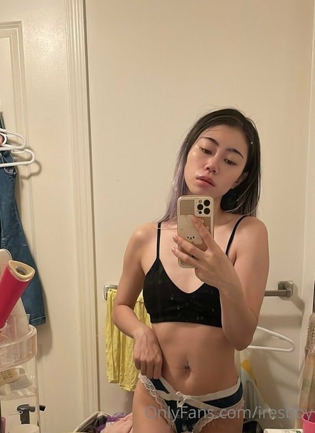 iresbby perfect actress pictures