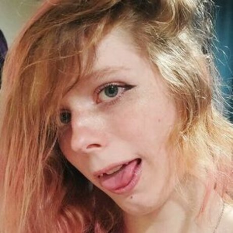 RainieBun sex model image