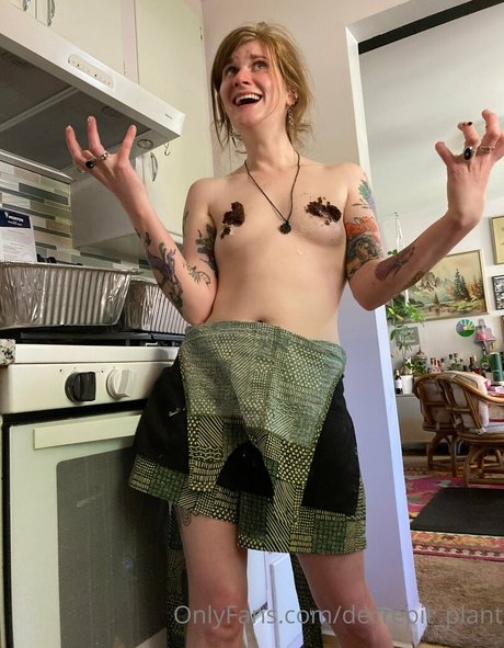 thick redhead onlyfans porn image