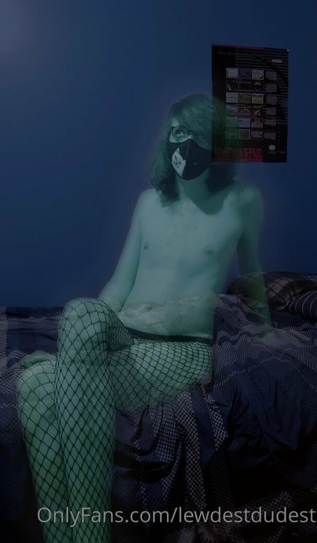 lewdestdudest high quality model pic