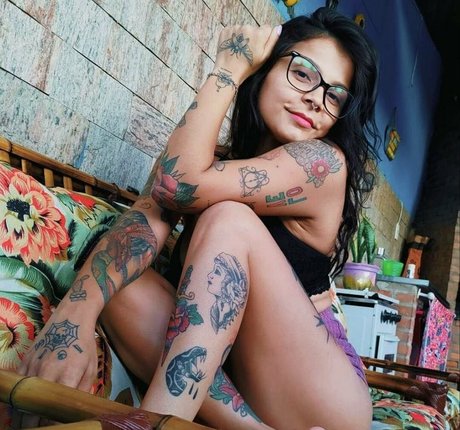 jes queen star exclusive archive