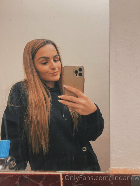 lindanew model exclusive galleries