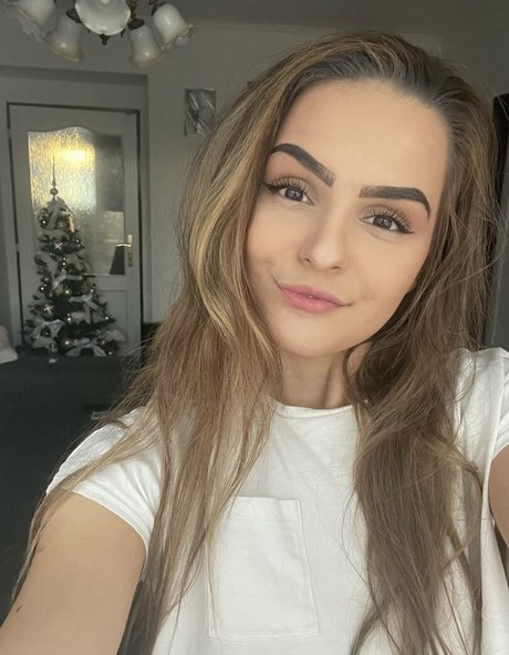 lindanew star adult picture