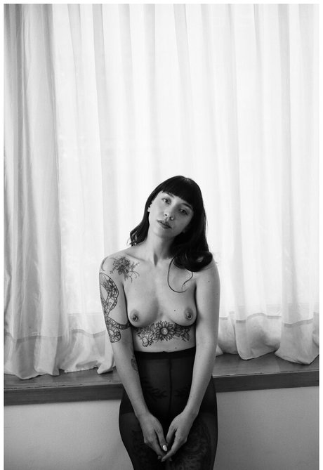 Asami Suicide model xxx images