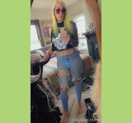 nova aurora vega perfect actress picture