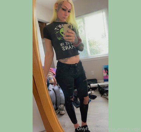 nova aurora vega naked actress pic