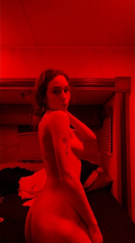 leahjonessxo model perfect pics