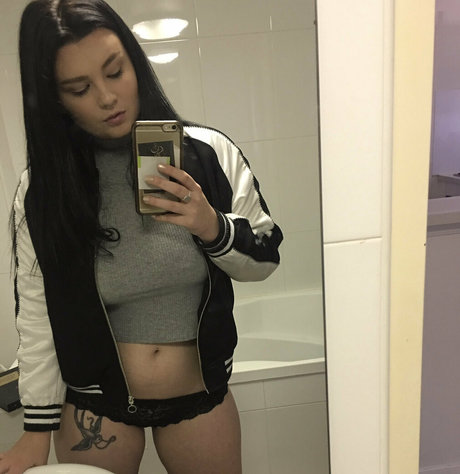 scarletfayx model art photo